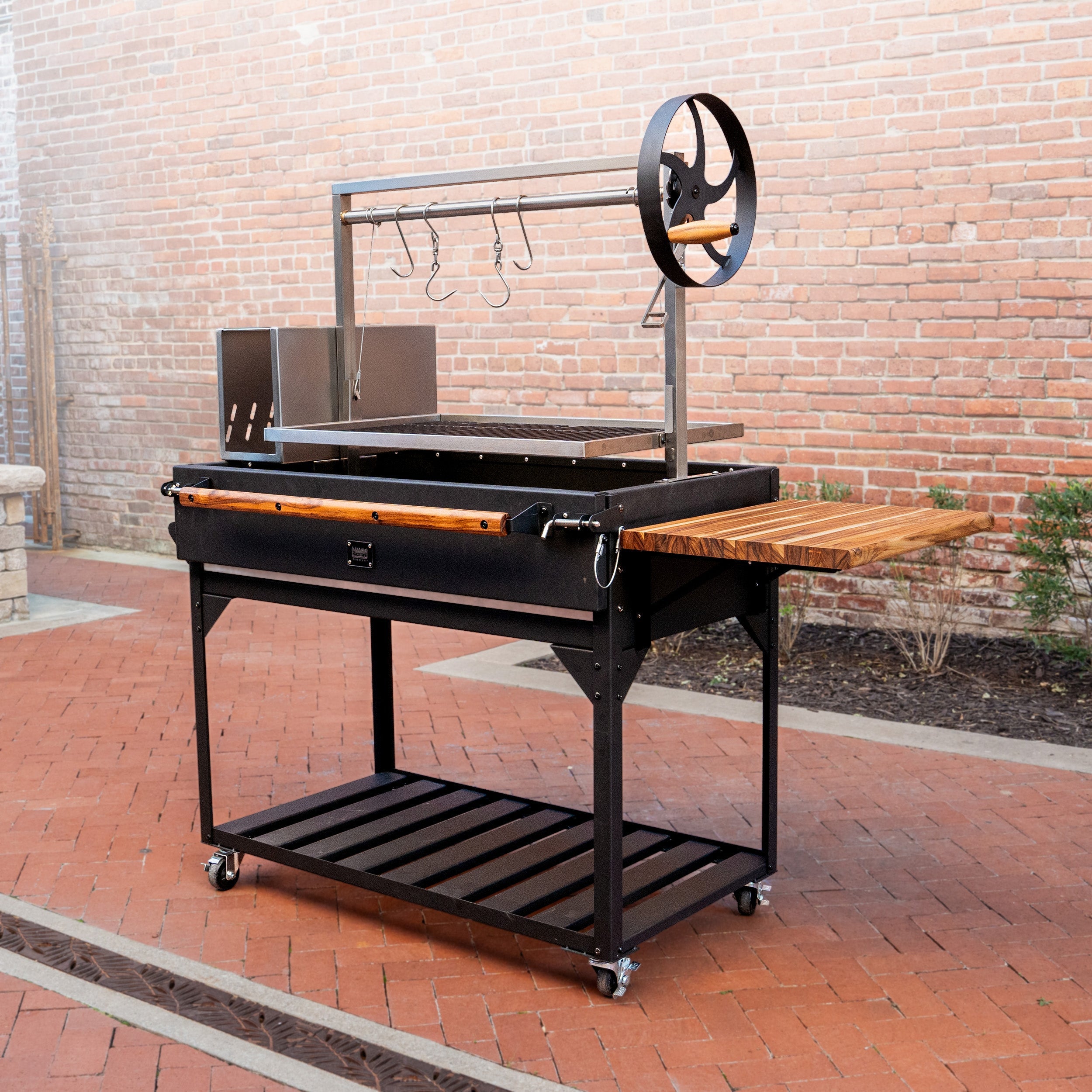 Argentine/Santa Maria BBQ Grill w/ Wood Fire & Charcoal