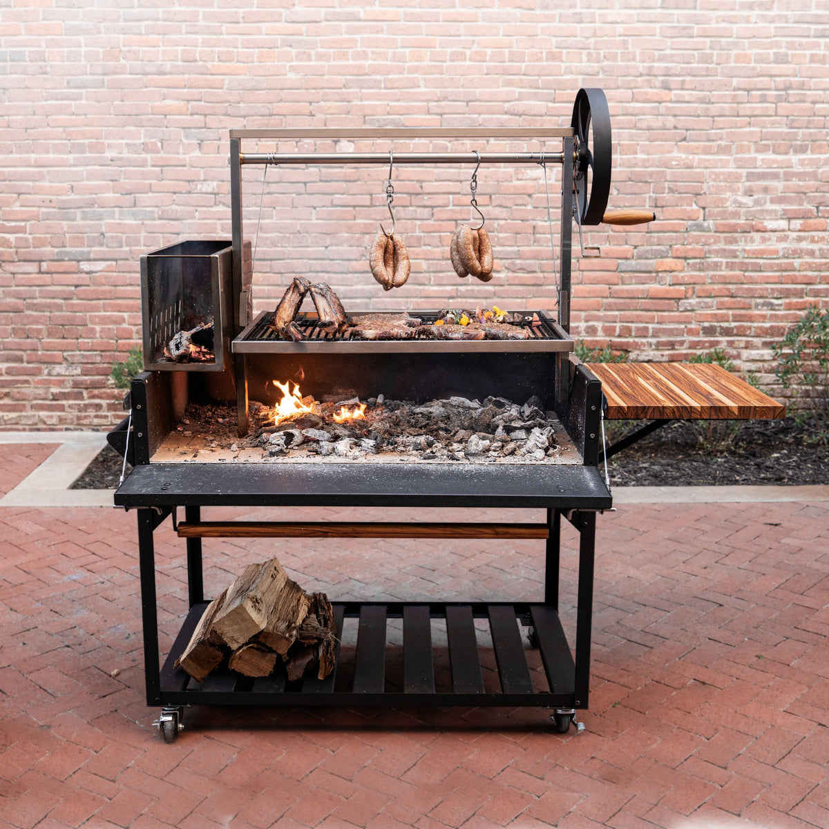 Argentine/Santa Maria BBQ Grill w/ Wood Fire & Charcoal