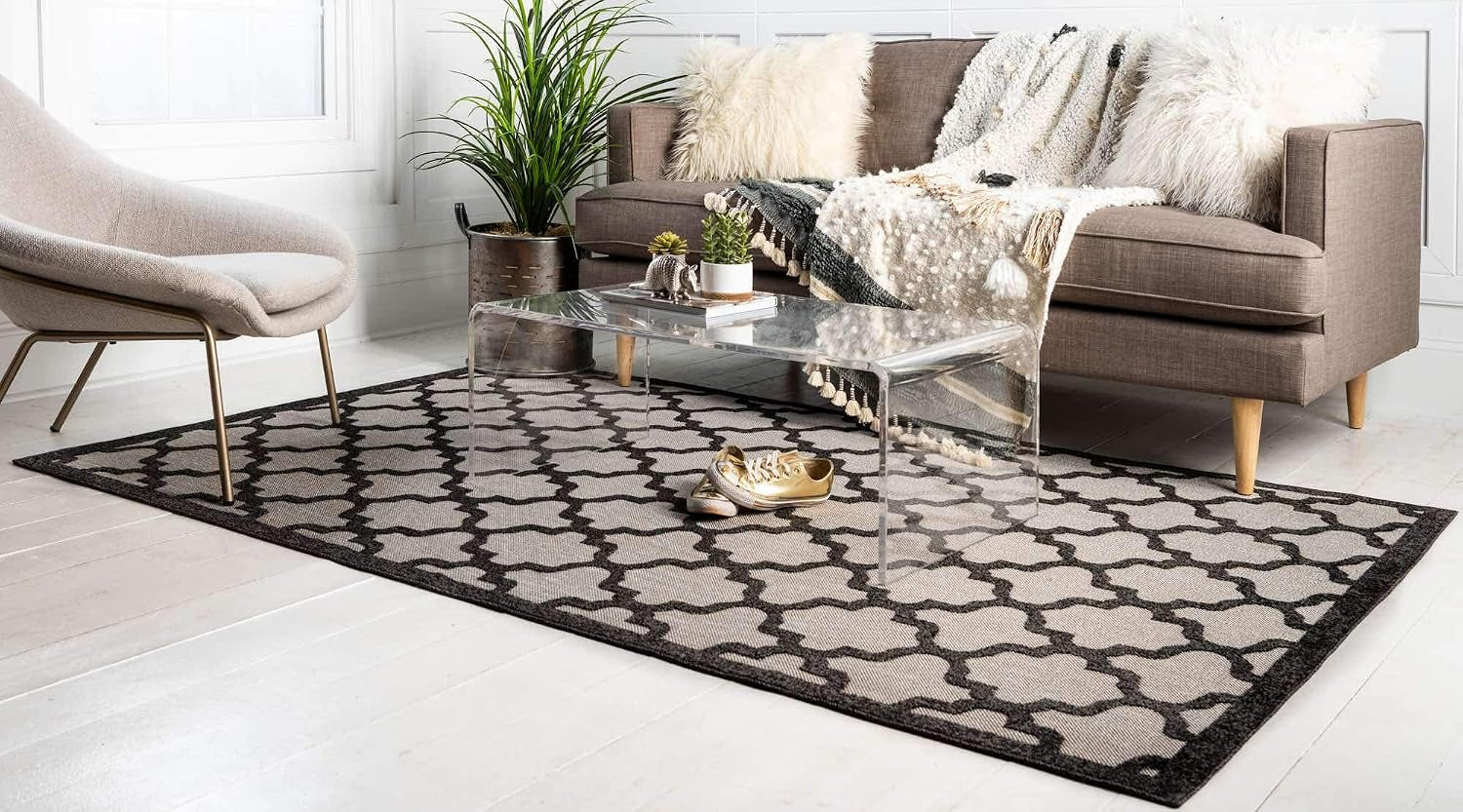Outdoor Trellis Collection Area Rug - Tulsa (6' 1" X 9' Rectangle, Black/ Ivory)
