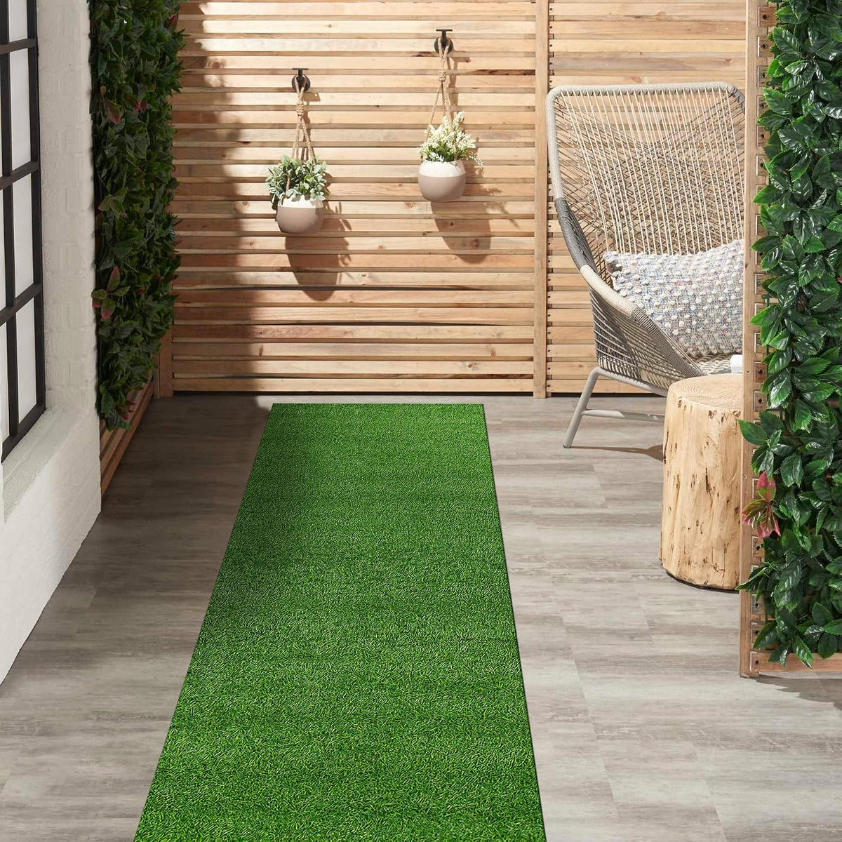 Solid Grass Turf Indoor Outdoor Rug Green 2'7" X 6'