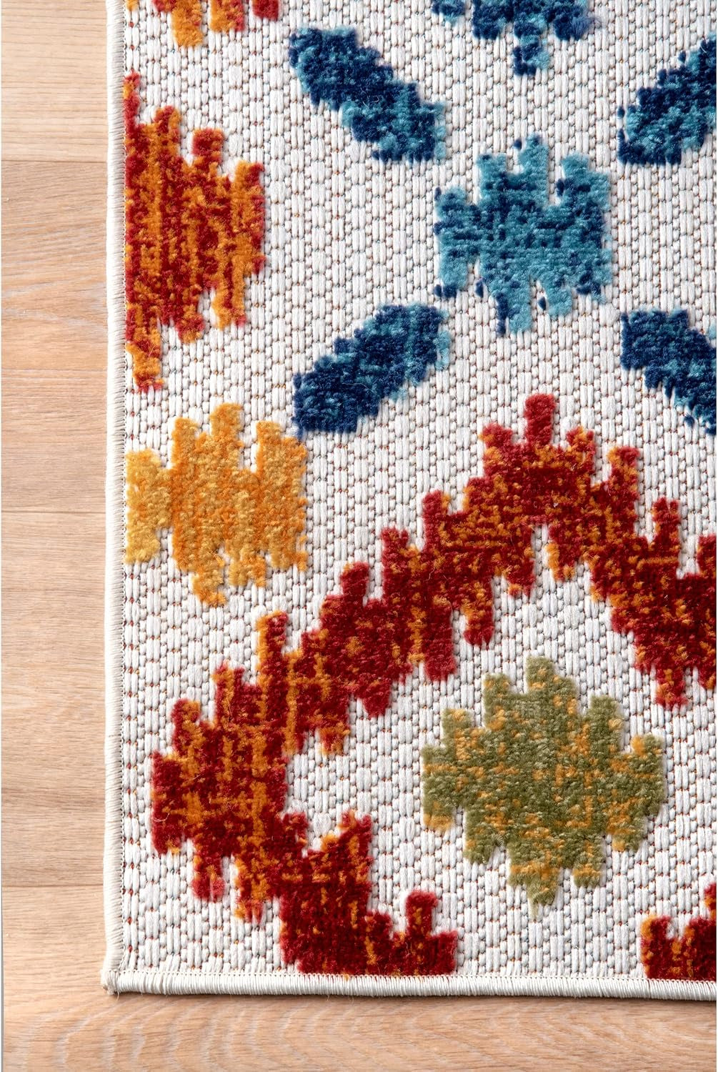 Indoor/Outdoor Transitional Labyrinth Accent Rug, 2X3, Blue