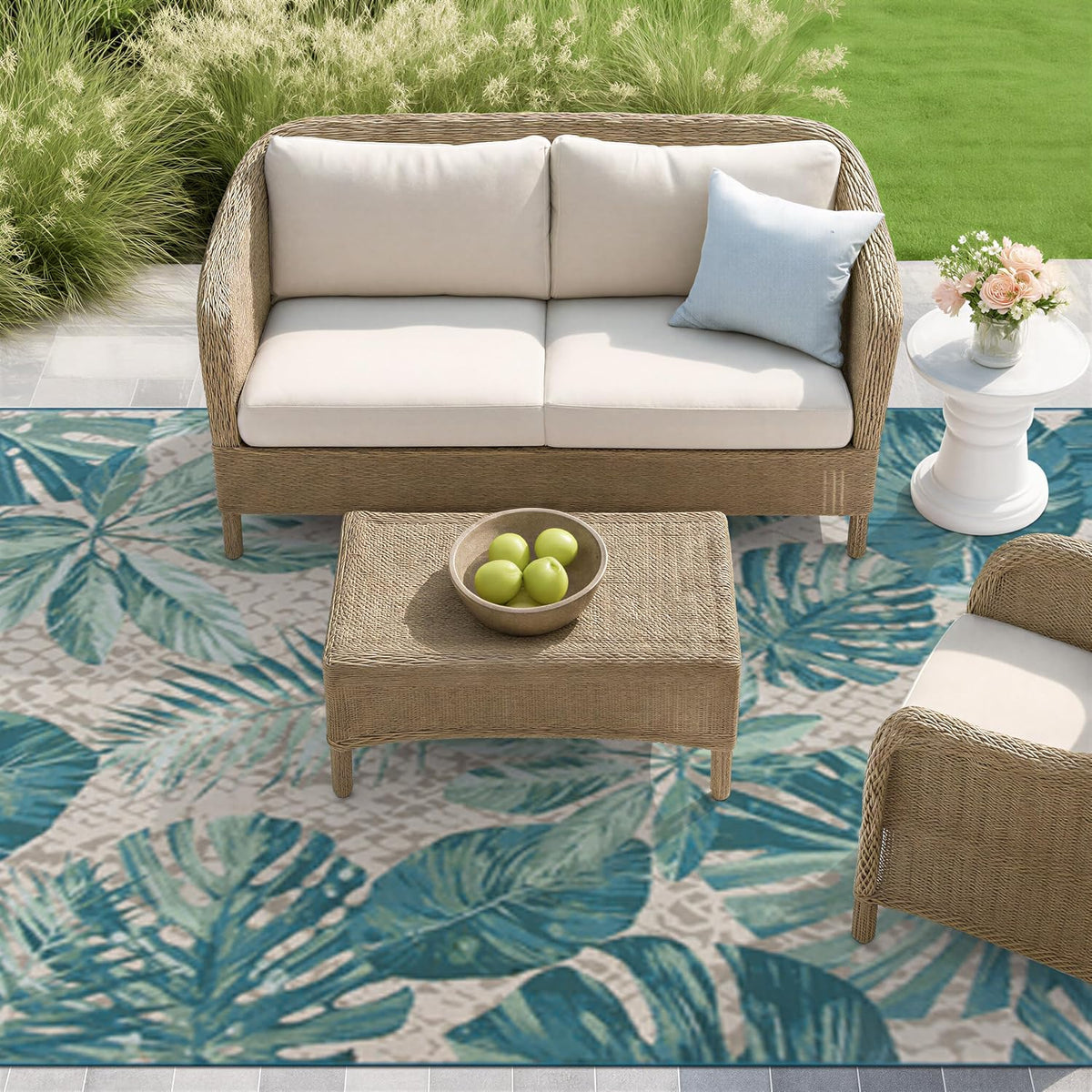 Indoor/Outdoor Contemporary Floral Tropical Area Rug Blue 5'3" X 7'